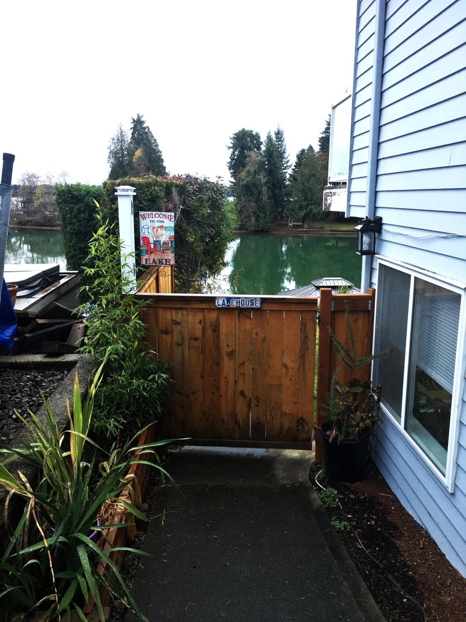 Lakefront Retreat House Sumner Exterior photo